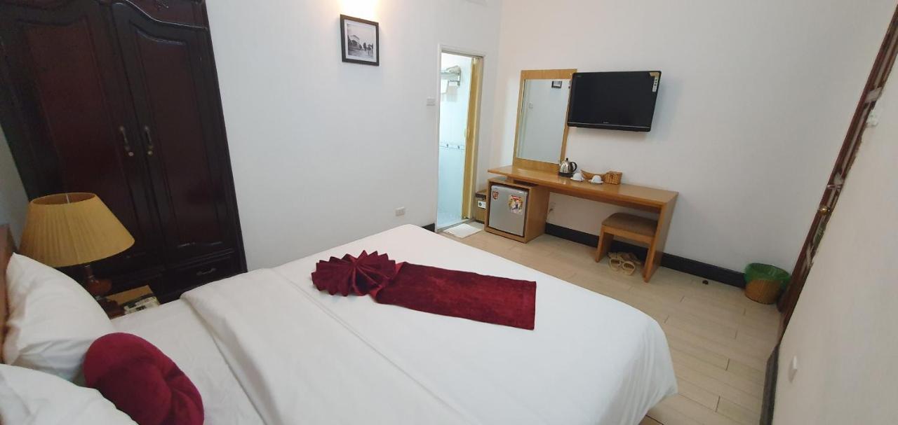 Hanoi Win Hotel & Travel Exterior photo
