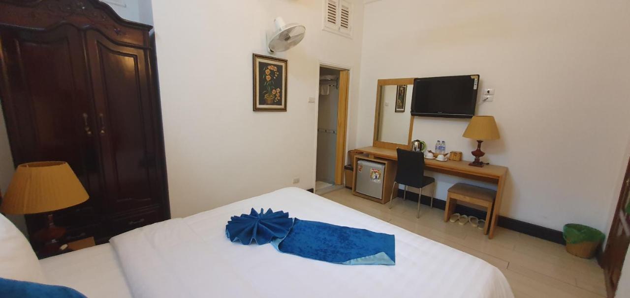 Hanoi Win Hotel & Travel Exterior photo