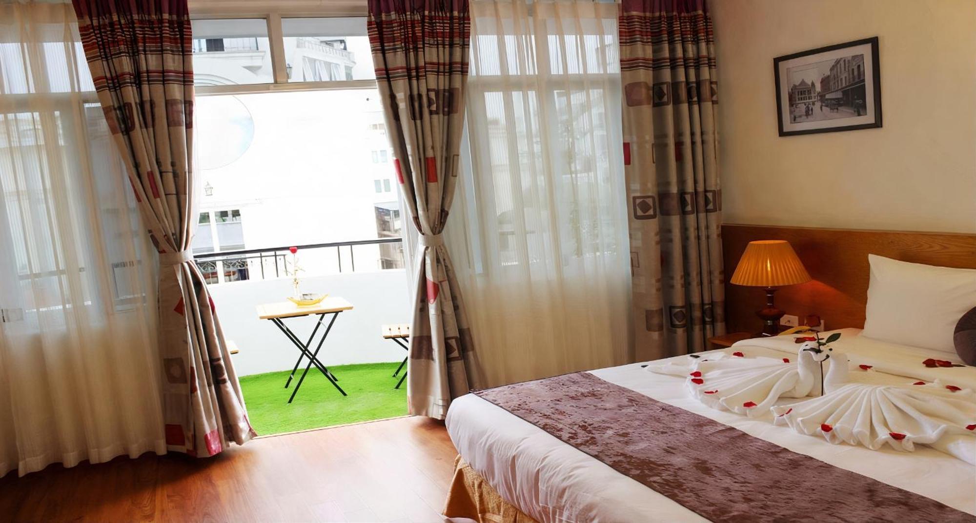 Hanoi Win Hotel & Travel Exterior photo