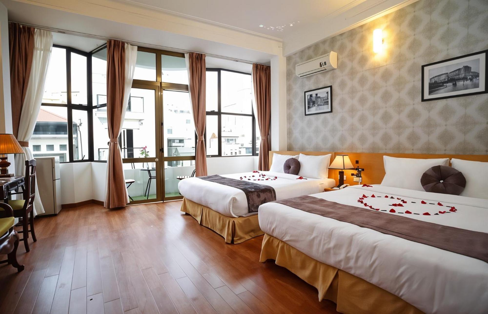 Hanoi Win Hotel & Travel Exterior photo