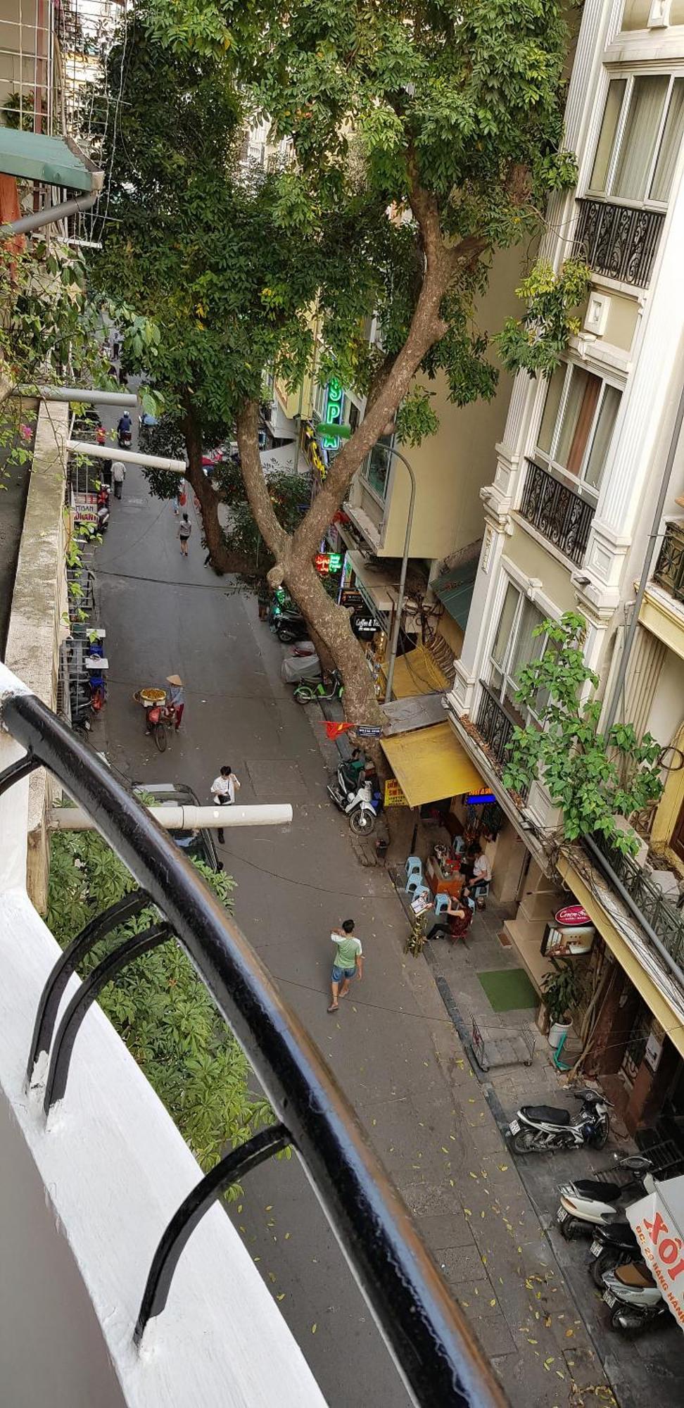Hanoi Win Hotel & Travel Exterior photo