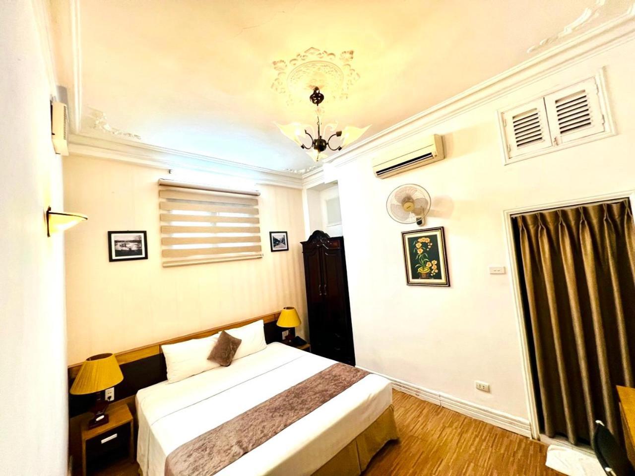 Hanoi Win Hotel & Travel Exterior photo