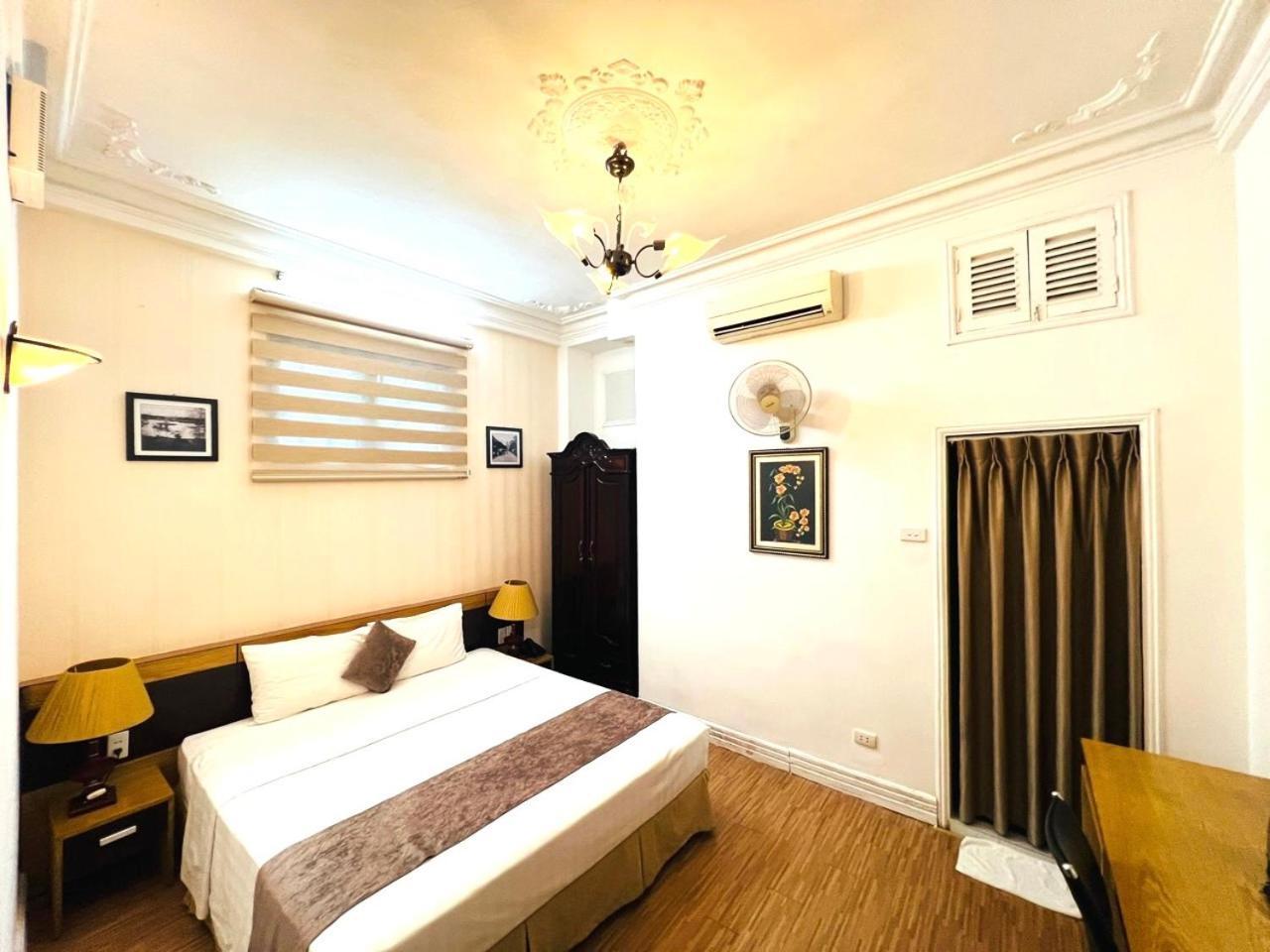 Hanoi Win Hotel & Travel Exterior photo